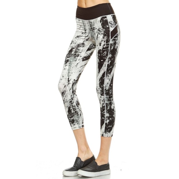 New Splatter Print Block Capri Leggings Yoga Pants - Picture 3 of 4